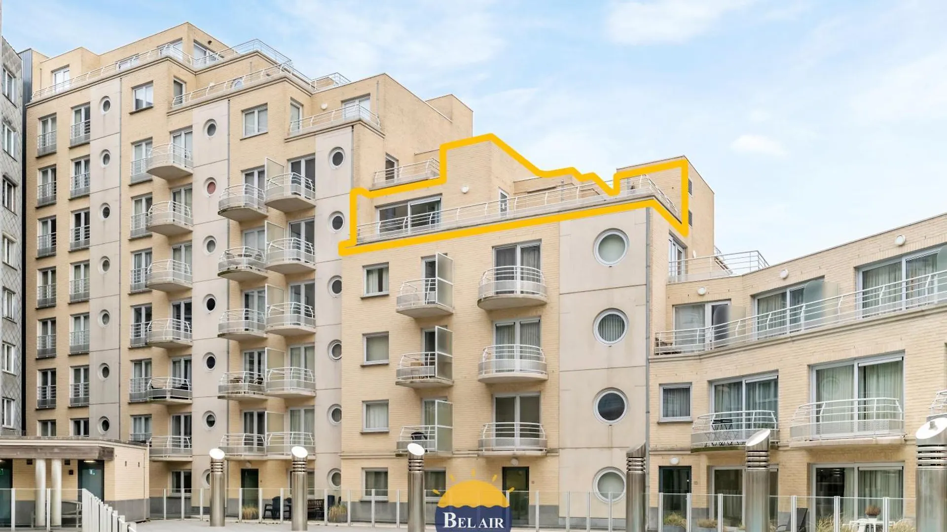 Zeezicht XIII - Cozy 2-Bedroom Apartment On The Belgian Coast With Spacious Sun Terrace And Pool T86 Ostend 0*,  Belgium