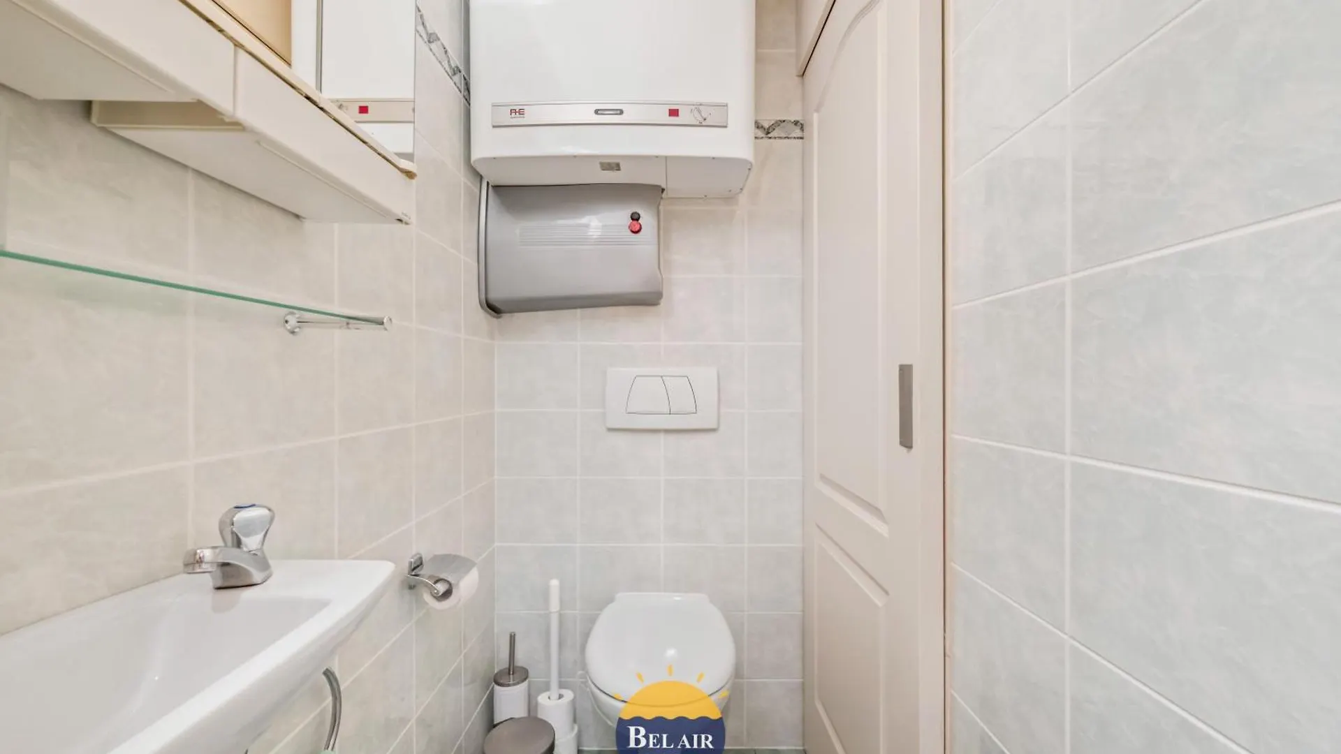 Zeezicht XIII - Cozy 2-Bedroom Apartment On The Belgian Coast With Spacious Sun Terrace And Pool T86 Ostend Belgium